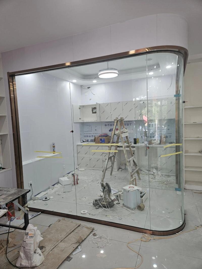 抚顺市弧形玻璃异形展柜玻璃 - 价格